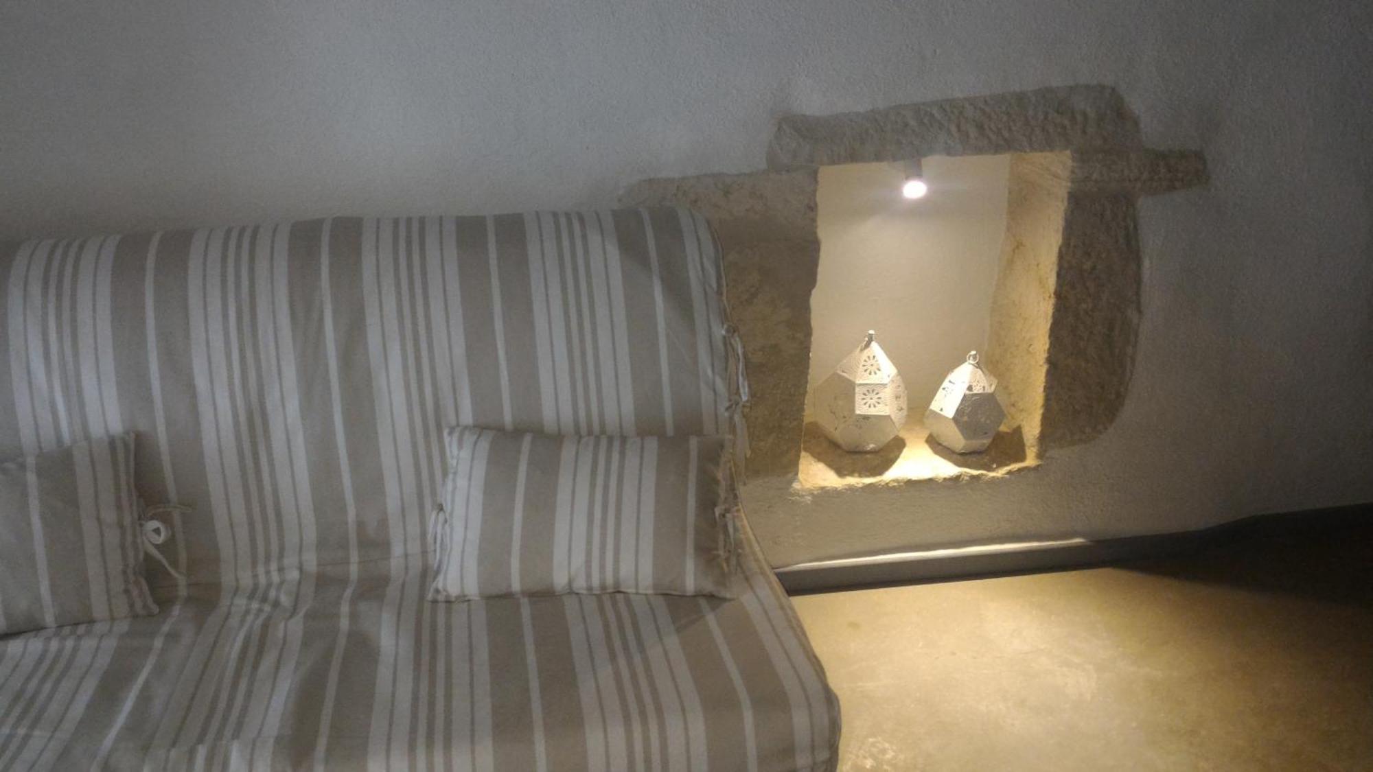 ノーチ Trulli Don Diego Bed & Breakfast エクステリア 写真
